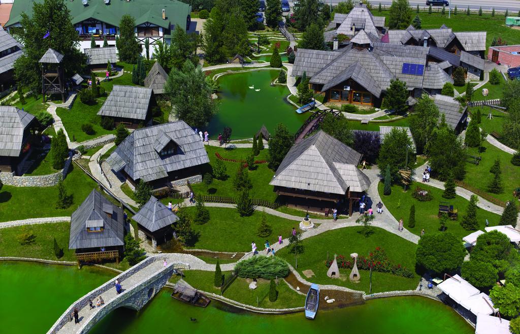 Ethno Village Stanisici 비옐리나 외부 사진